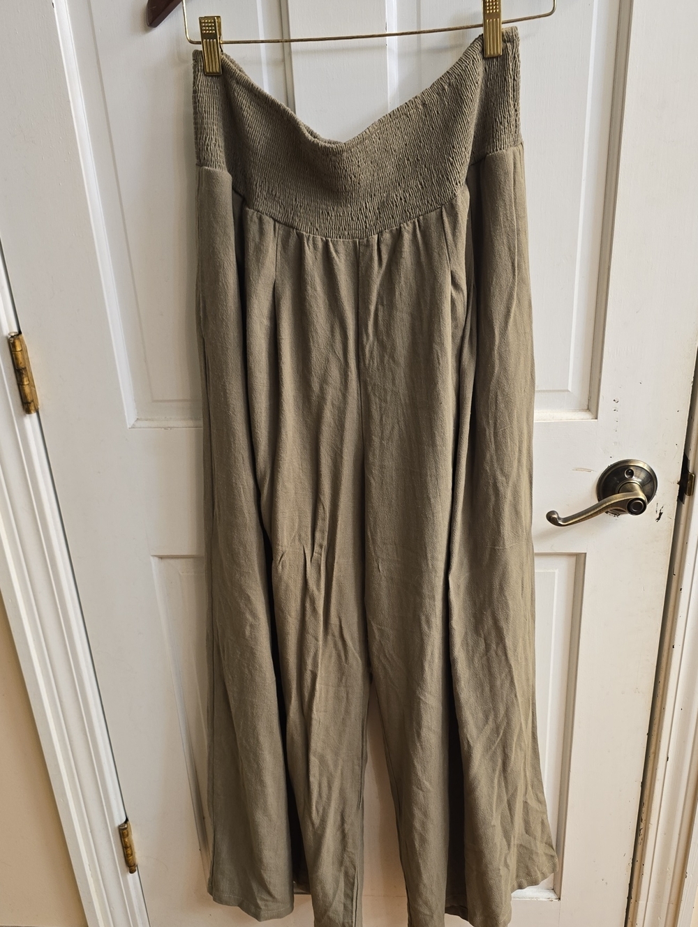 Women’s Olive Smocked-Waist Linen Wide-Leg Pants